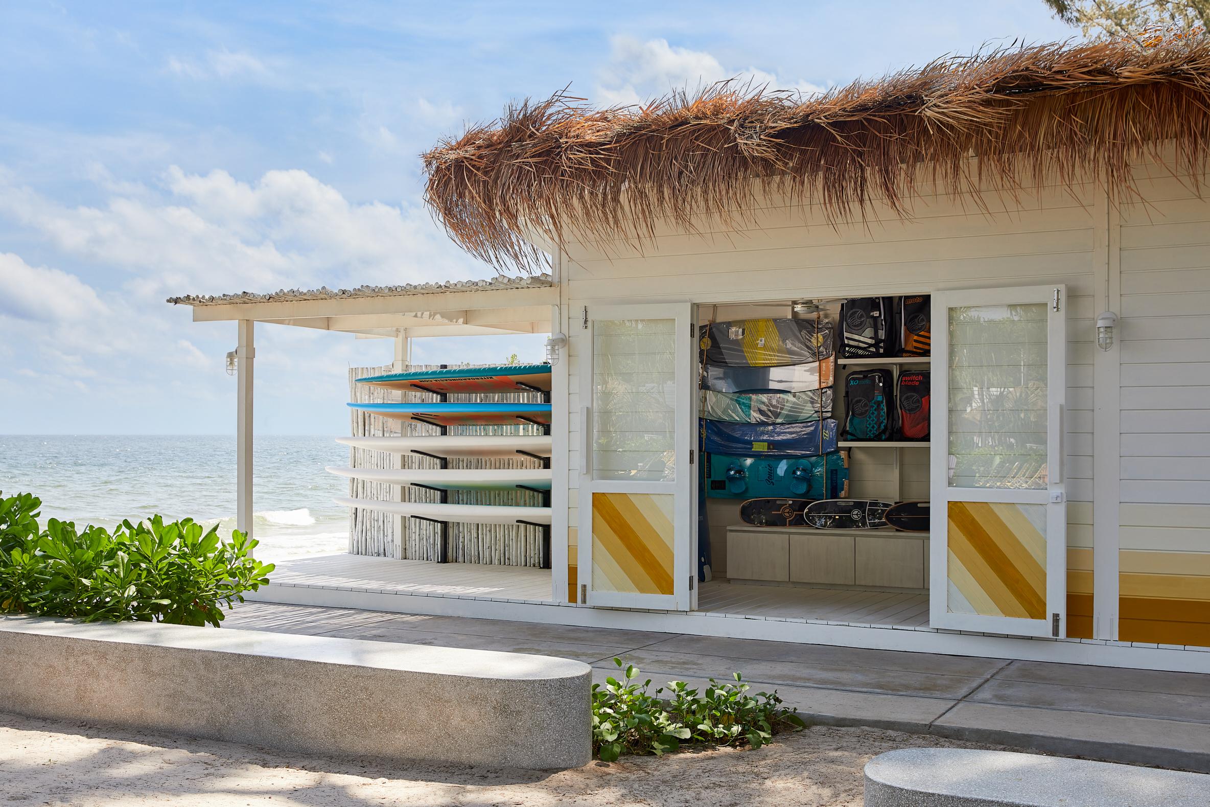 Hotel The Standard, HHQ Exteriér fotografie The Lifeguard Hut at the beach